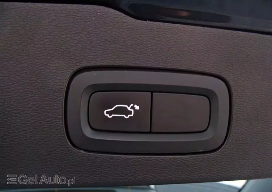 VOLVO V60 D3 Momentum
