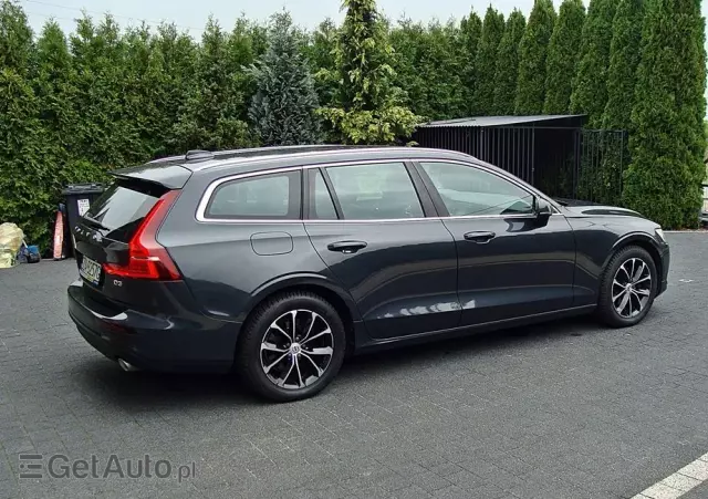 VOLVO V60 D3 Momentum