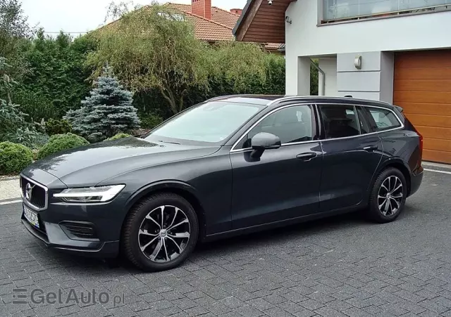 VOLVO V60 D3 Momentum