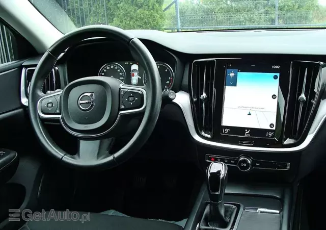 VOLVO V60 D3 Momentum