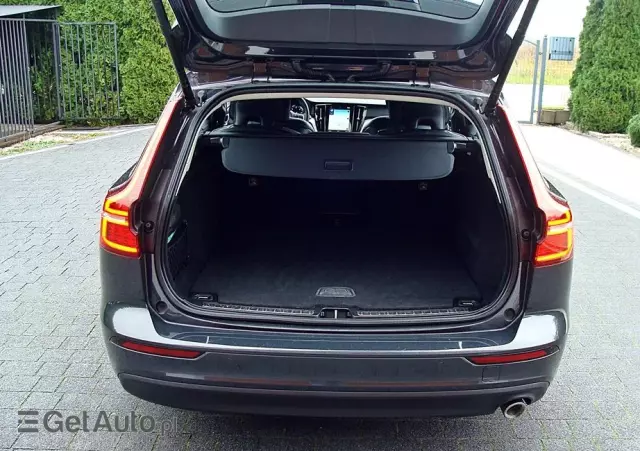 VOLVO V60 D3 Momentum