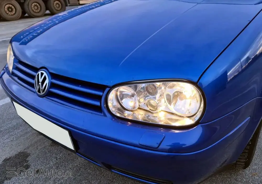 VOLKSWAGEN Golf IV 1.6 Highline