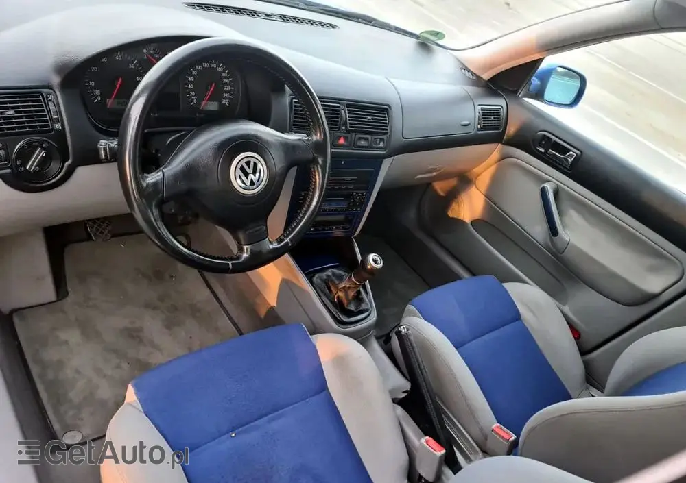 VOLKSWAGEN Golf IV 1.6 Highline