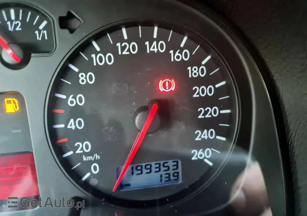 VOLKSWAGEN Golf IV 1.6 Highline