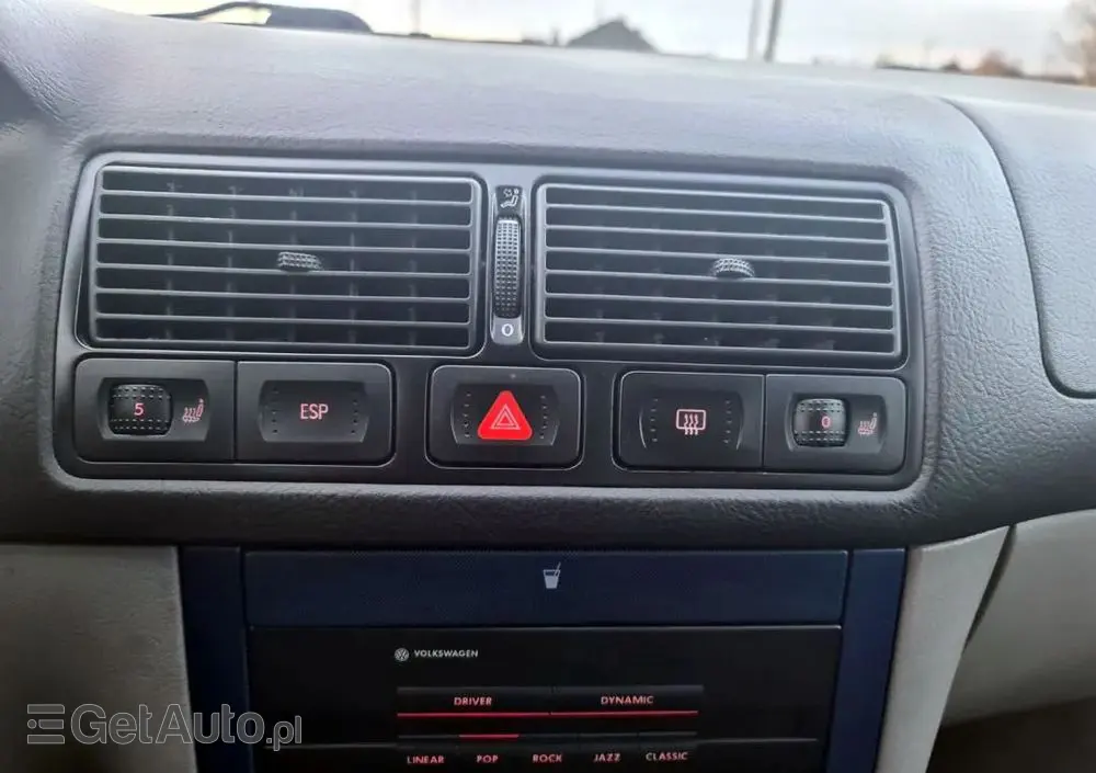 VOLKSWAGEN Golf IV 1.6 Highline