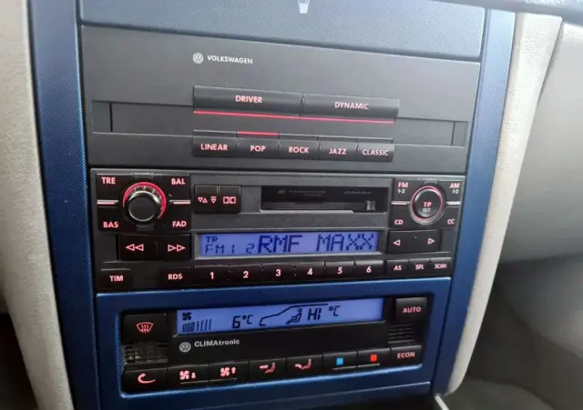 VOLKSWAGEN Golf IV 1.6 Highline