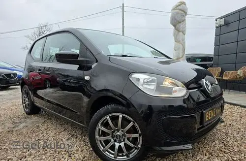 VOLKSWAGEN Up! 
