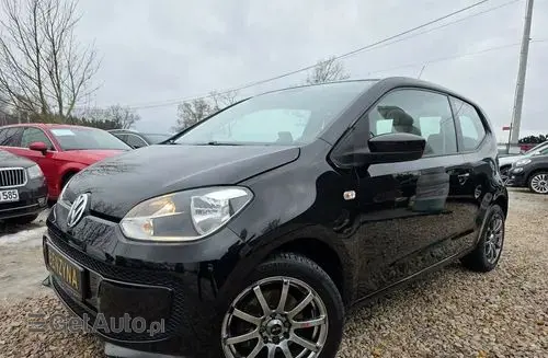 VOLKSWAGEN Up! 