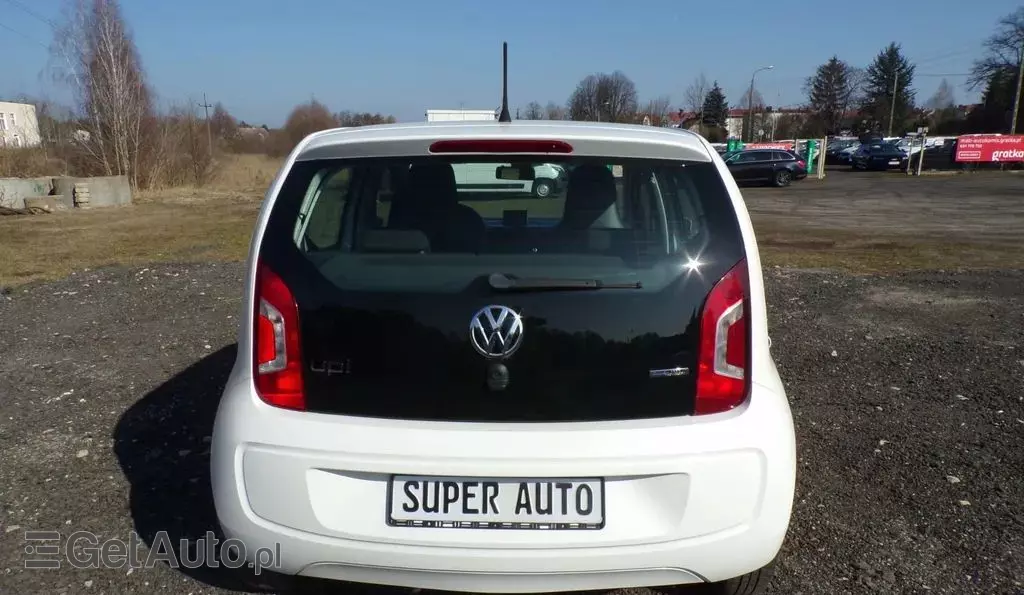 VOLKSWAGEN Up! 