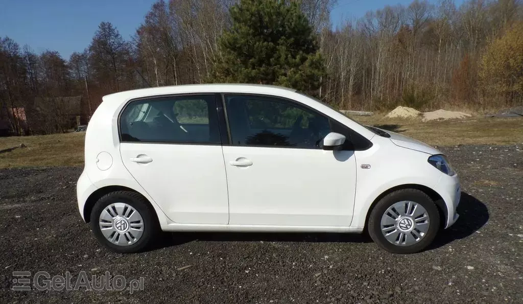 VOLKSWAGEN Up! 