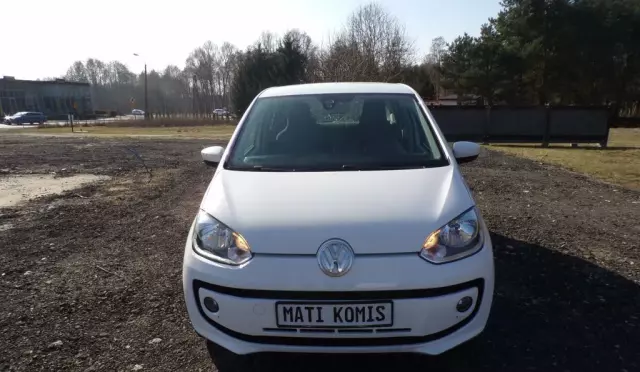VOLKSWAGEN Up! 