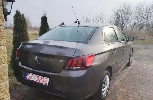 PEUGEOT 301 