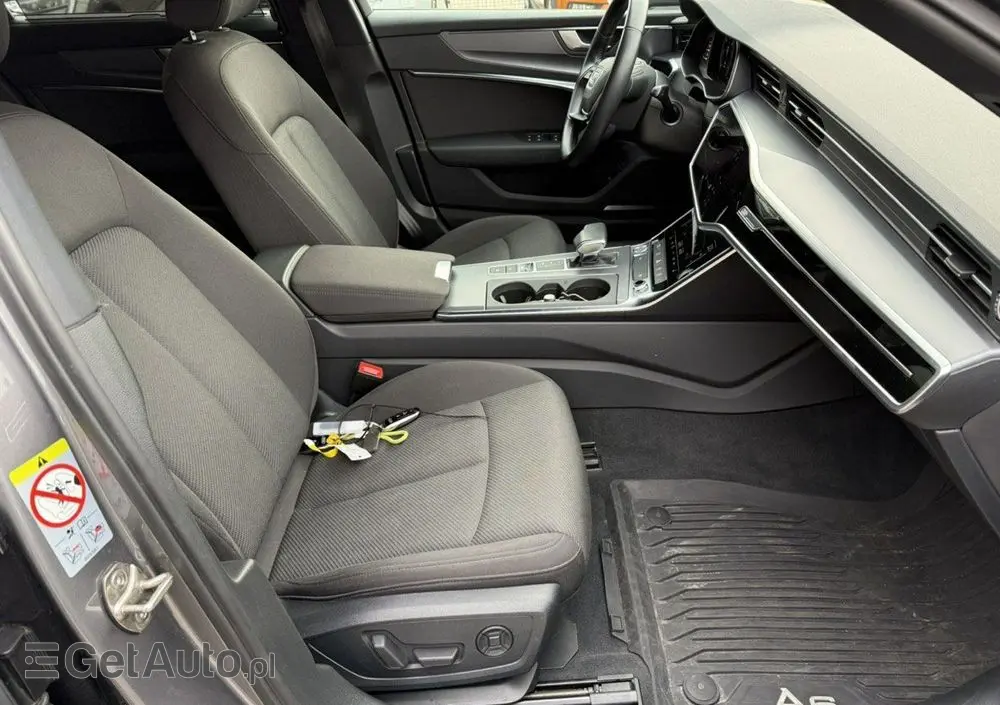 AUDI A6 Avant 40 TDI S tronic