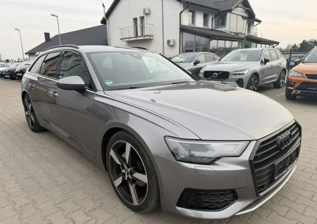 AUDI A6 Avant 40 TDI S tronic