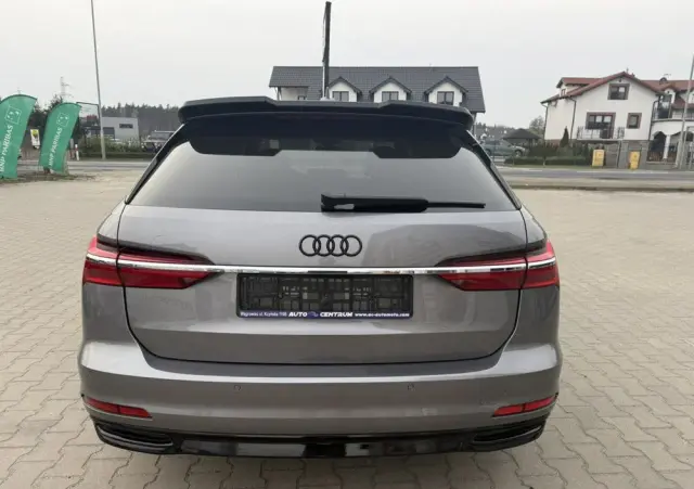 AUDI A6 Avant 40 TDI S tronic