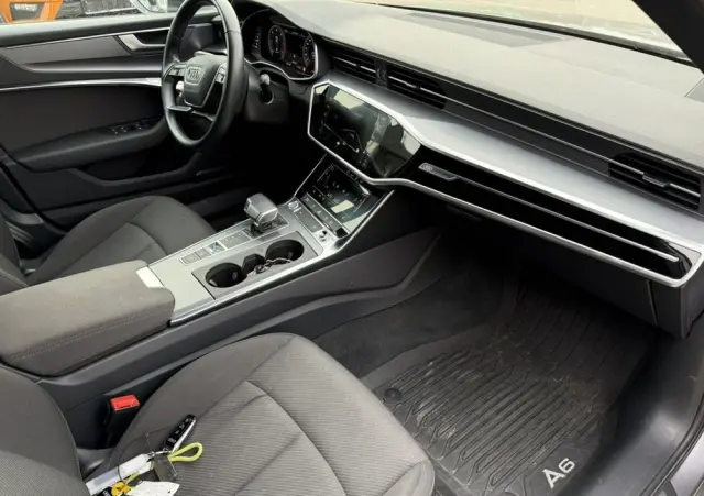 AUDI A6 Avant 40 TDI S tronic