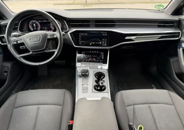 AUDI A6 Avant 40 TDI S tronic