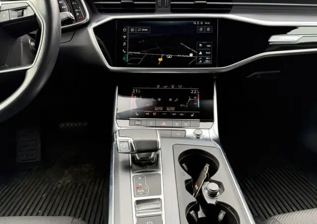 AUDI A6 Avant 40 TDI S tronic