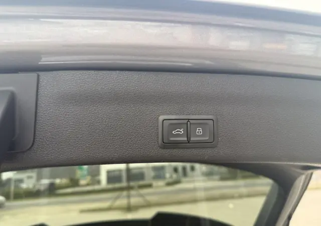 AUDI A6 Avant 40 TDI S tronic