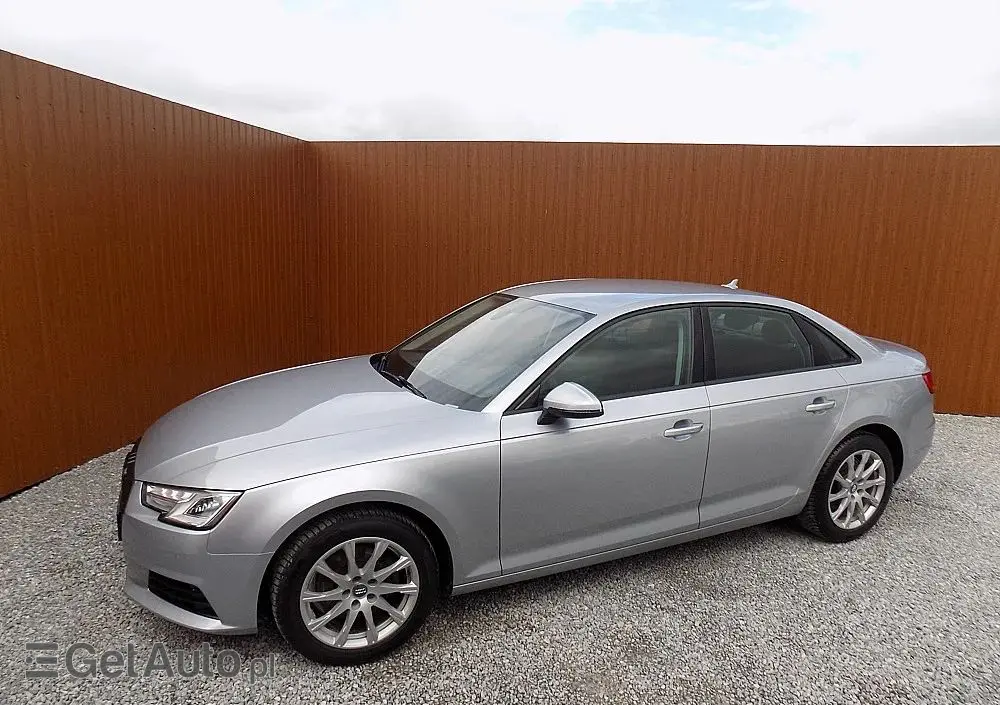AUDI A4 Limousine 1.4 TFSI S tronic