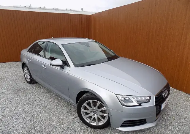 AUDI A4 Limousine 1.4 TFSI S tronic