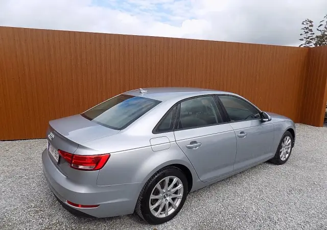 AUDI A4 Limousine 1.4 TFSI S tronic