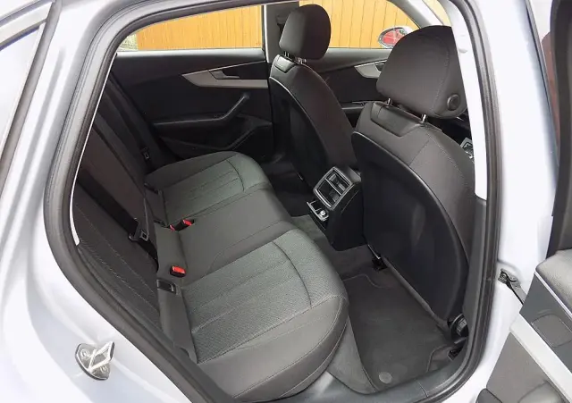 AUDI A4 Limousine 1.4 TFSI S tronic