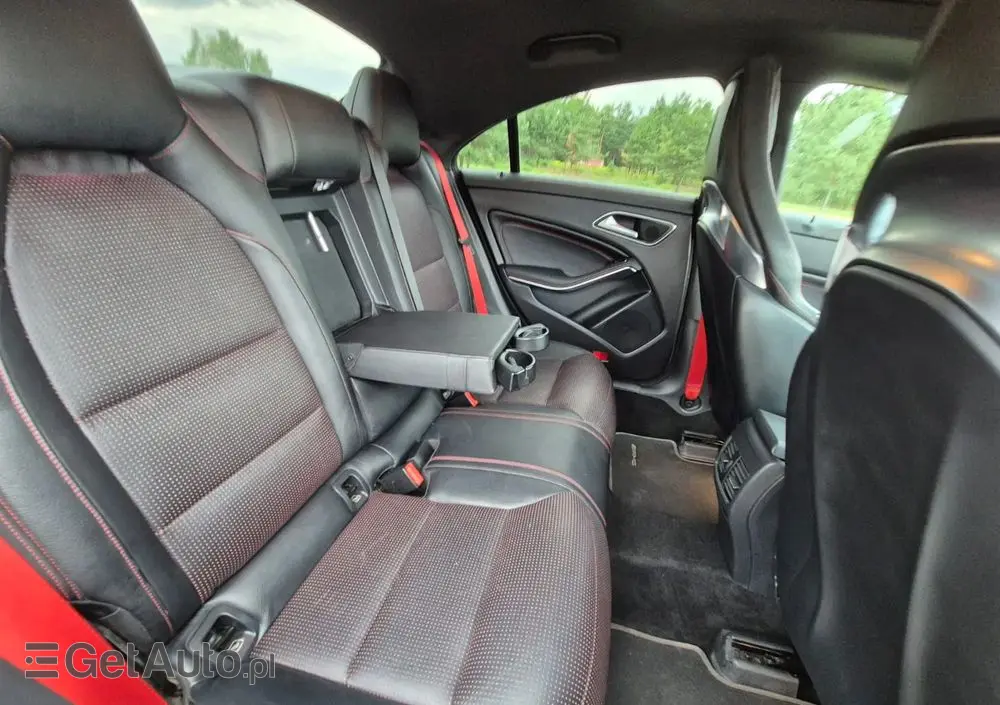 MERCEDES-BENZ CLA AMG 45 4-Matic