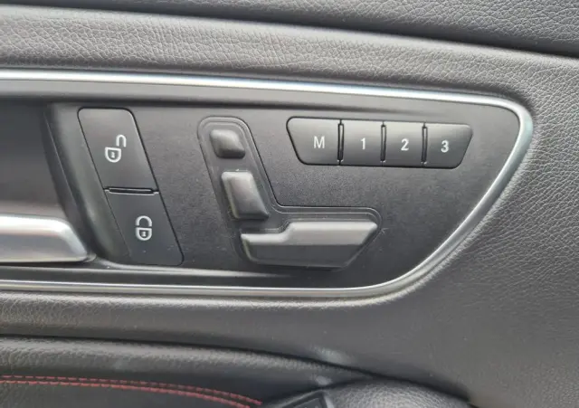 MERCEDES-BENZ CLA AMG 45 4-Matic