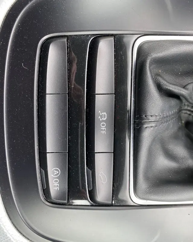 AUDI Q5 2.0 TDI Quattro (clean diesel)