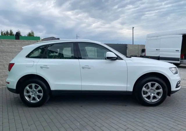AUDI Q5 2.0 TDI Quattro (clean diesel)