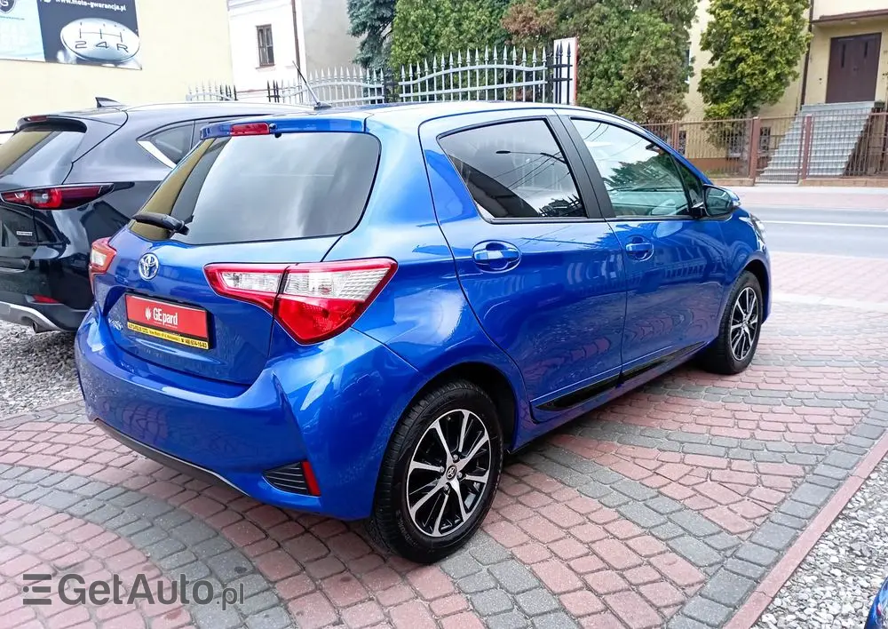TOYOTA Yaris 1.5 Premium