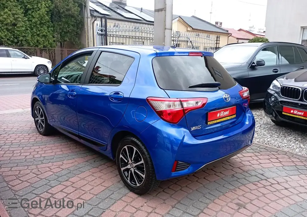 TOYOTA Yaris 1.5 Premium