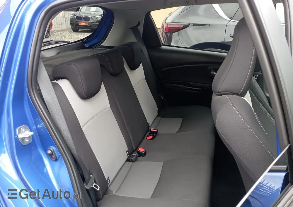 TOYOTA Yaris 1.5 Premium