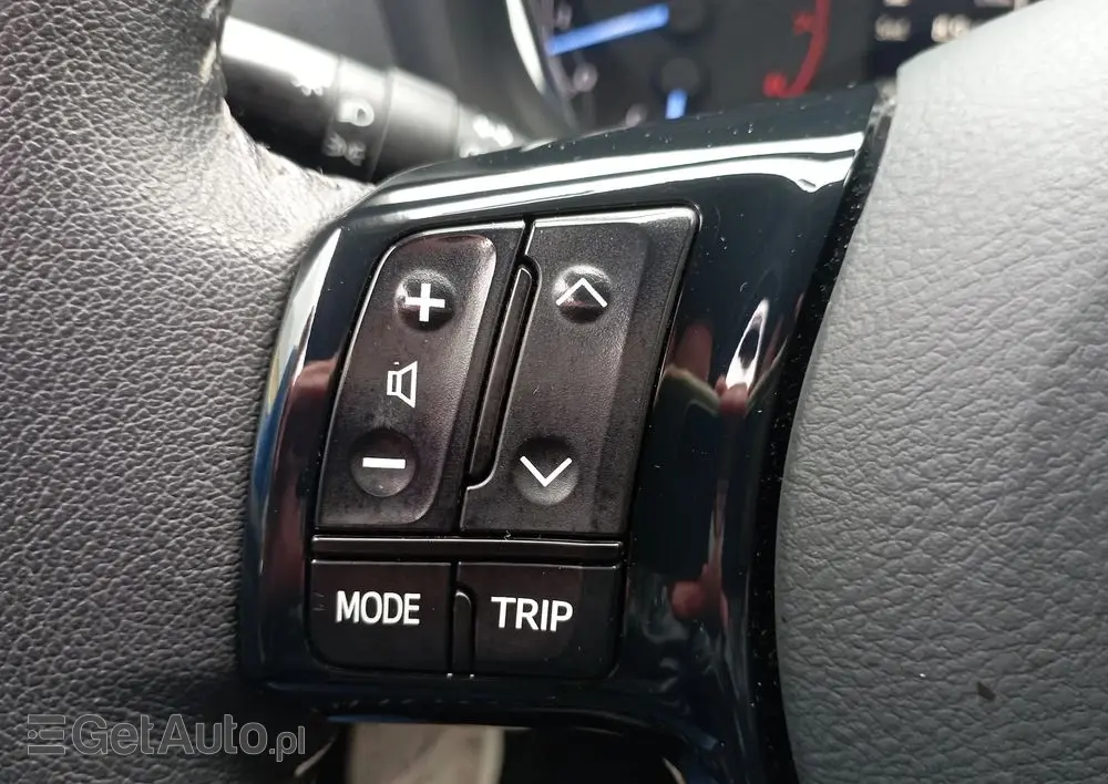 TOYOTA Yaris 1.5 Premium