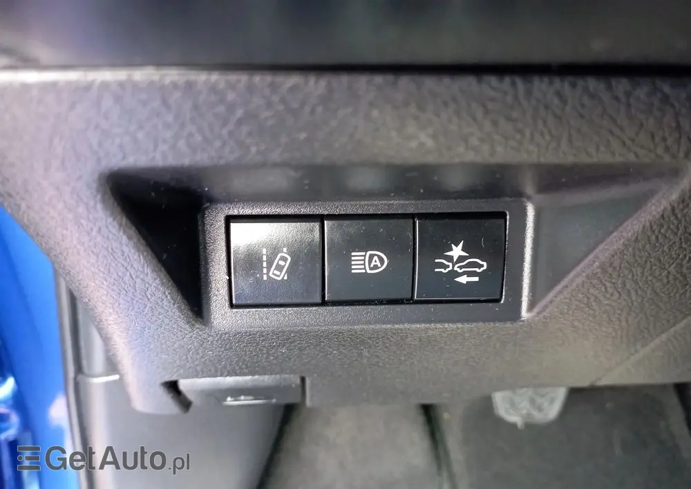 TOYOTA Yaris 1.5 Premium