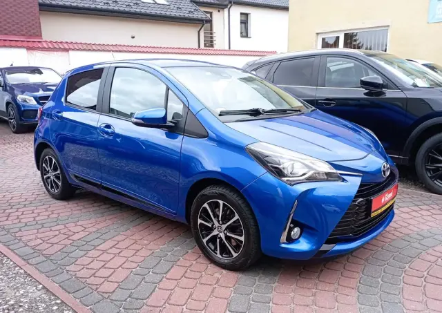 TOYOTA Yaris 1.5 Premium