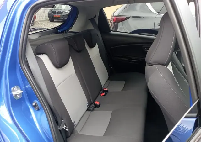 TOYOTA Yaris 1.5 Premium