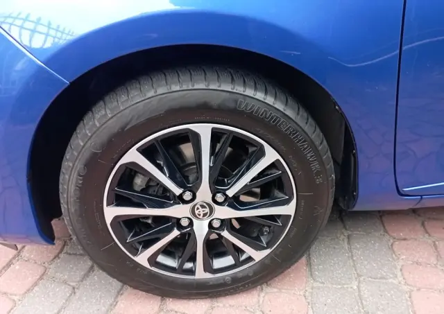TOYOTA Yaris 1.5 Premium