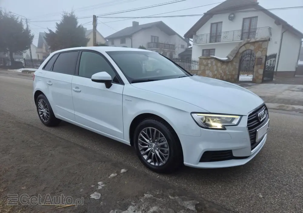 AUDI A3 Sportback 1.4 TFSI g-tron sport