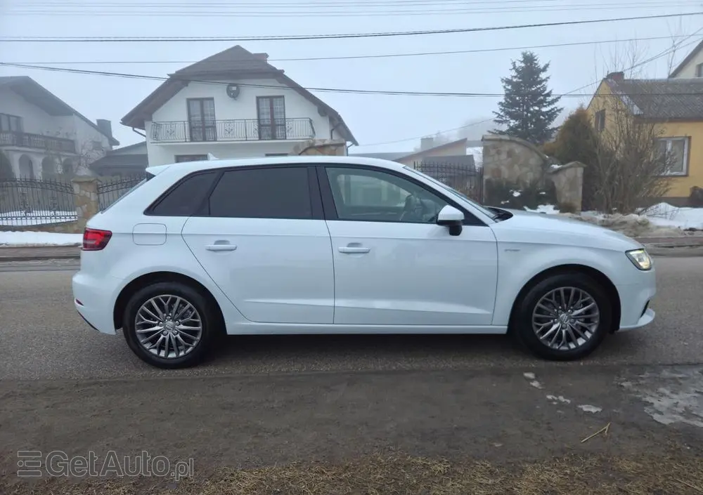 AUDI A3 Sportback 1.4 TFSI g-tron sport