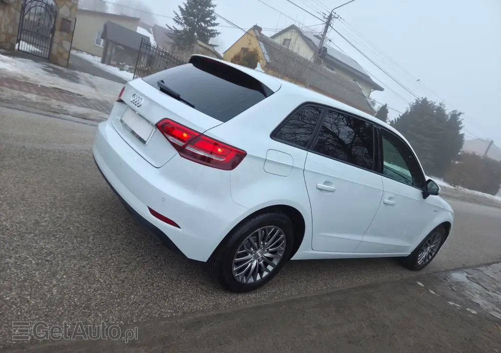 AUDI A3 Sportback 1.4 TFSI g-tron sport