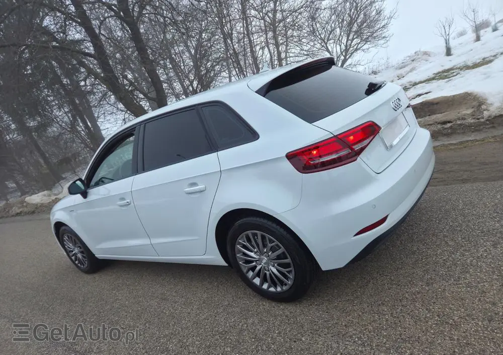 AUDI A3 Sportback 1.4 TFSI g-tron sport