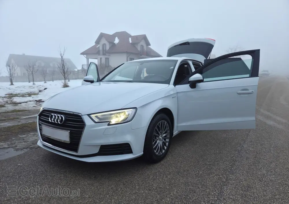 AUDI A3 Sportback 1.4 TFSI g-tron sport