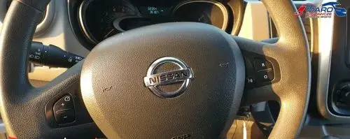 NISSAN Nv300 