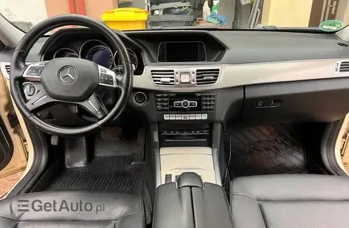 MERCEDES-BENZ Klasa E 
