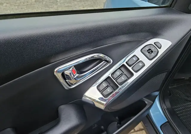 HYUNDAI Ix35 2.0 Premium 2WD