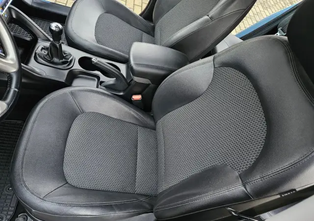 HYUNDAI Ix35 2.0 Premium 2WD