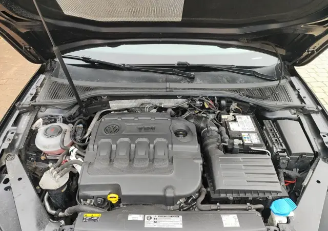 VOLKSWAGEN Passat 2.0 TDI SCR DSG 4Motion Elegance