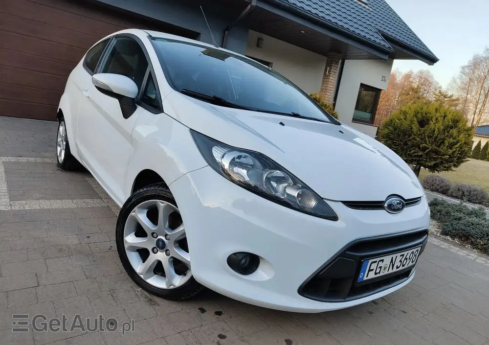 FORD Fiesta 1.25 Champions Edition